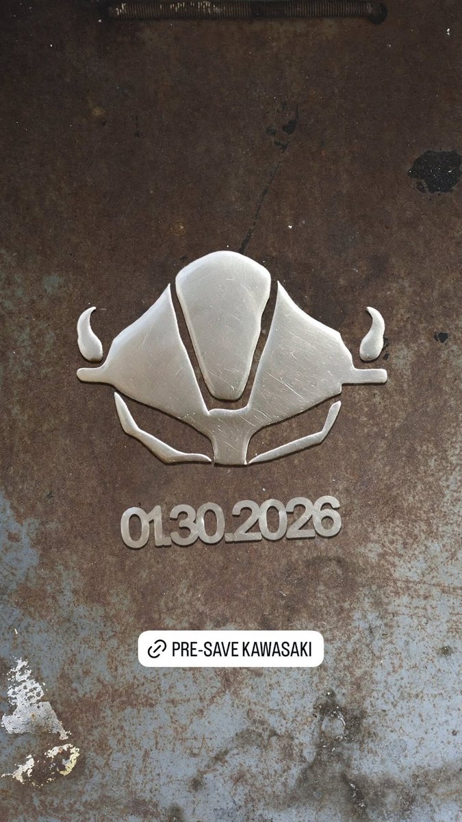 kauepennabr's tweet image. VEIO AÍ! Santos Bravos anuncia seu segundo single “KAWASAKI” para o dia 30 de janeiro ❤️‍🔥

Faça o pré-save: santosbravos.lnk.to/kawasaki?fbcli…
#SantosBravos