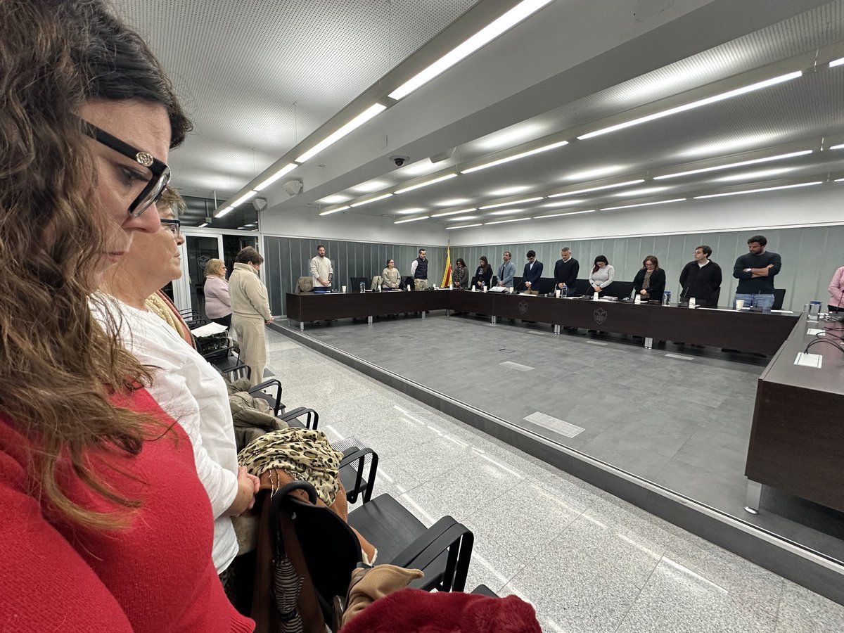 PSCPremiadeDalt's tweet photo. Minut de silenci amb motiu del accident a Córdoba. https://t.co/YqPIH6kBRp