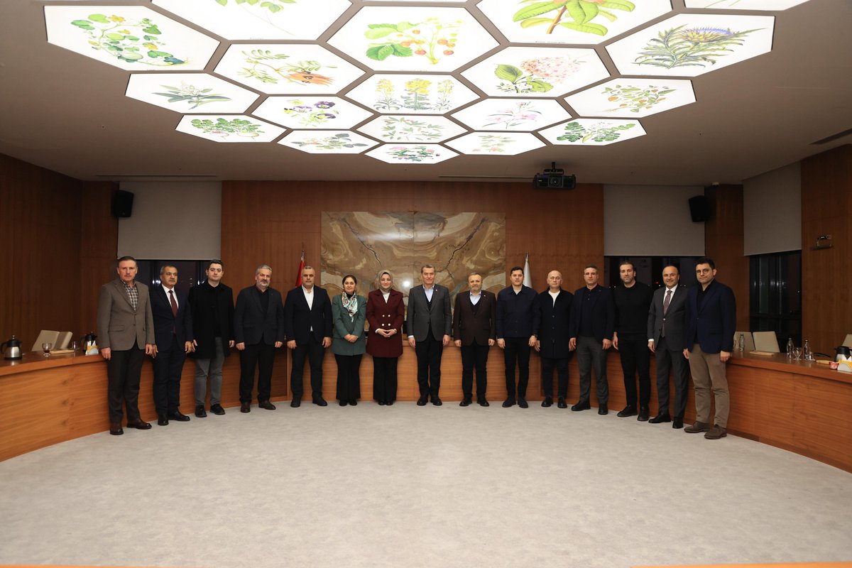 Hep birlikte, hiç yorulmadan, bütün gücümüzle.

Zeytinburnu’na emek vermeye, en iyisi, en güzeli için çalışmaya devam.

<a href="/MustafaY_K/">Mustafa Yalçınkaya 🇹🇷</a>