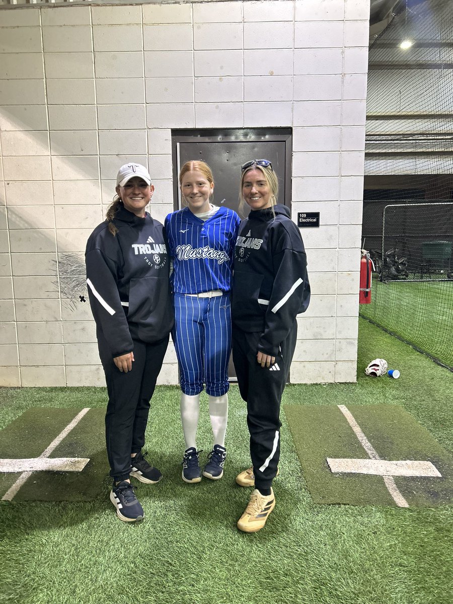 Anne Hope Howell tweet media