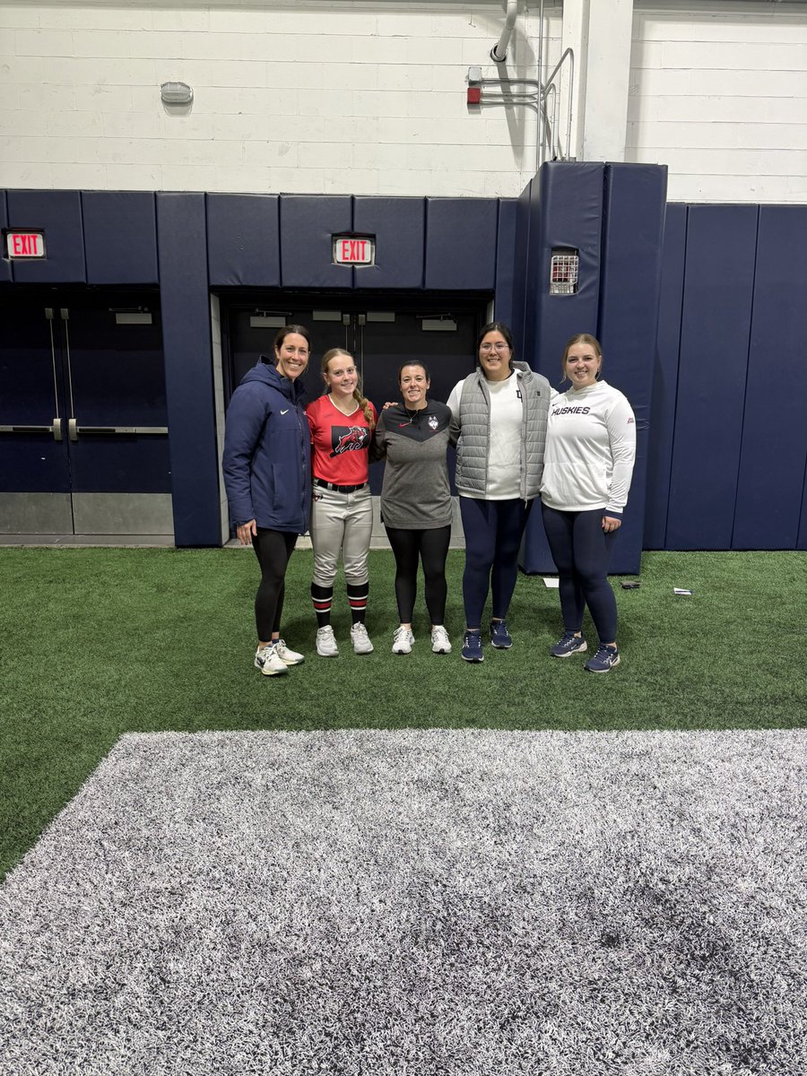 Caroline Sarnowski - 2029 tweet media