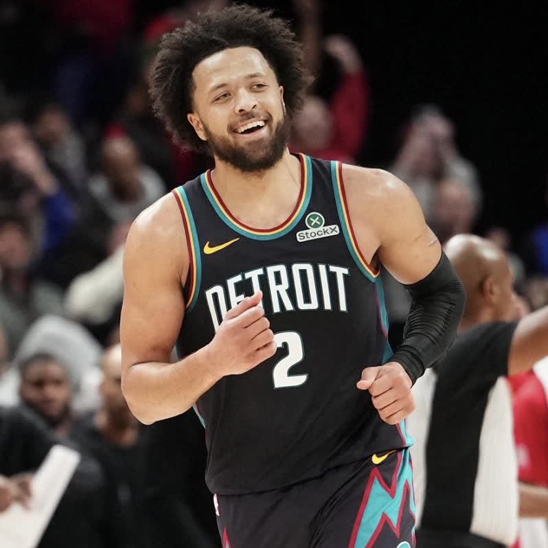 RTNBA's tweet photo. BREAKING:

The 2026 NBA East All-Star Starters are here 🔥

Cade Cunningham 
Jaylen Brown
Tyrese Maxey
Jalen Brunson
Giannis Antetokounmpo https://t.co/92sWXjnt5c