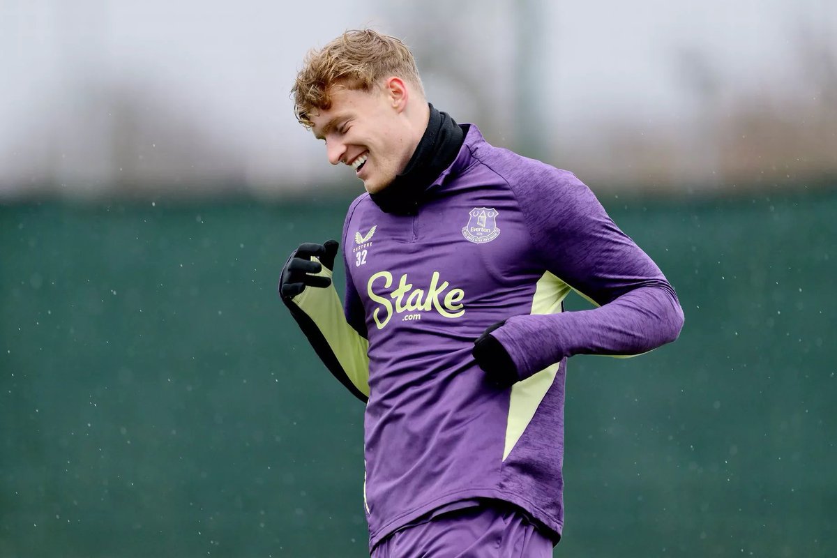 David Moyes has received a huge boost to his squad, with Jarrad Branthwaite now returning to full first team training and Kiernan Dewsbury-Hall making a return to light training 🔵