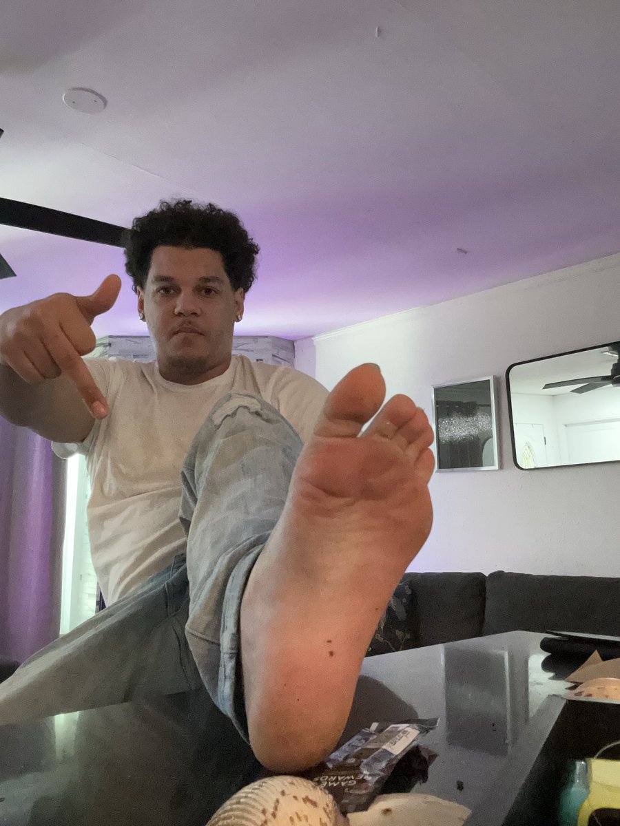 masterxaviorr's tweet photo. It’s the kings birthday #cashfag #cashmaster #findom #gayfindom #humanatm https://t.co/CeJt9l7tlm