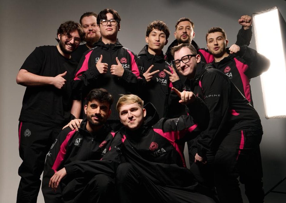 _tamM8's tweet photo. "Don't forget who we are.
We are Gentle Mates"

DEMAIN, SOYEZ LÀ.
ON VA RETROUVER LE SOURIRE SUR CE PUTAIN DE JEU !!
#M8WIN https://t.co/KD4B2zUrjh