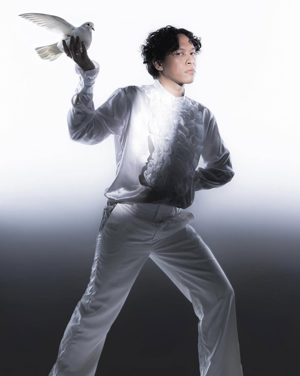 randomly643460's tweet image. Top 5 underated song @wordfangs 

1. Janji Palsu
2. Satu Hari Lagi
3. Masalah Masa Depan
4. Pesisir
5. Kids