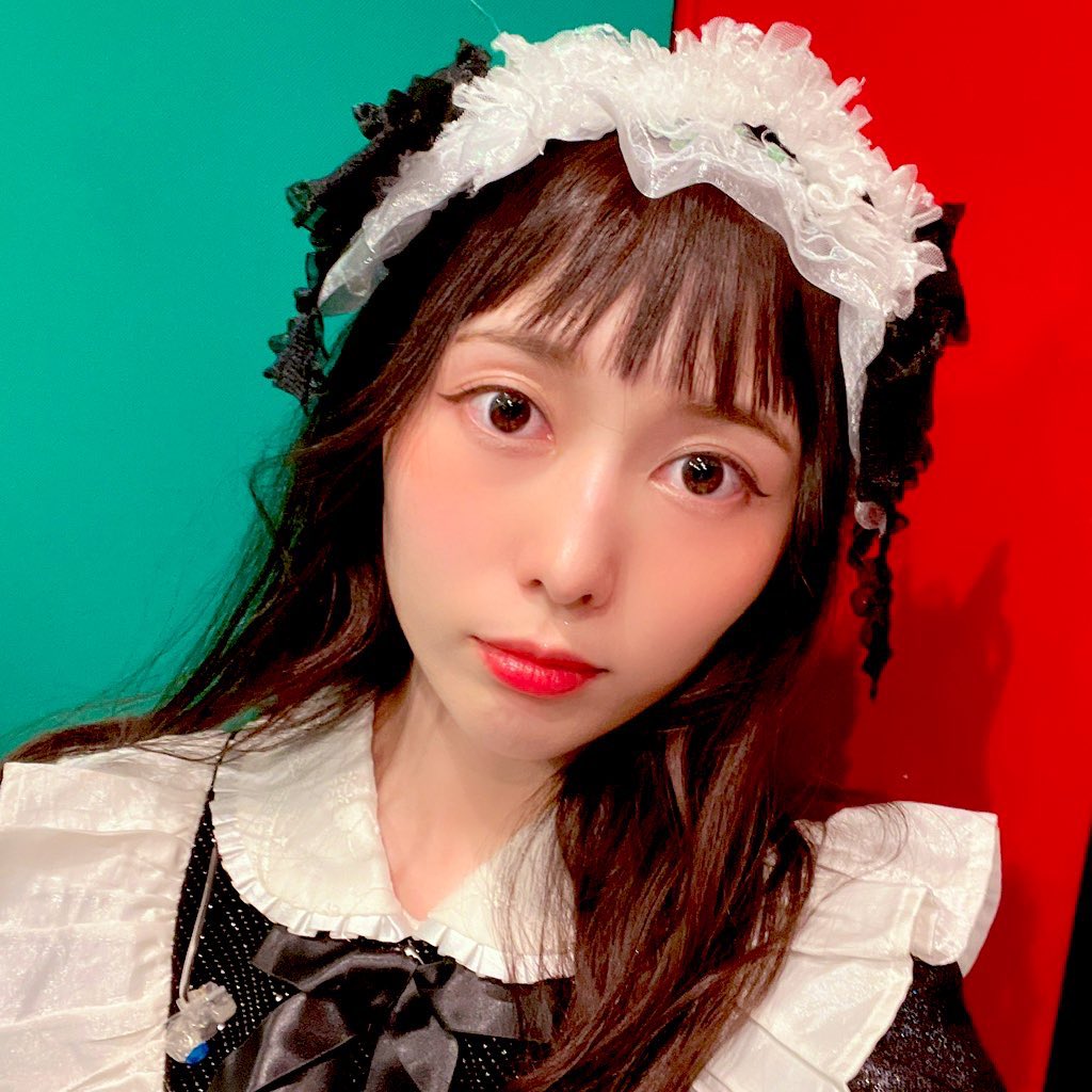 eggleman's tweet photo. 皆さん、おはようございます #BandMaid #TonoTuesday
#PresentPerfect #SCOOOOOP
@saiki_bandmaid @kanami_bandmaid @misa_bandmaid @miku_bandmaid @achi_bandmaid https://t.co/GbDSqXuLcS