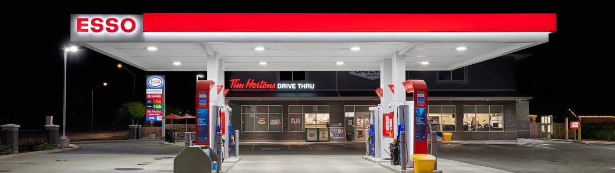 MarcNixon24's tweet image. HIGHER GAS PRICES 

Called the Clean Fuel Regulation (CFR).

Costs you 14¢/L today
Rises to 17¢/L by 2030

Same carbon tax.
New name.
No rebate.

Liberals didn’t cancel anything they rebranded it.

You didn’t win.
You got played.

Elbows up