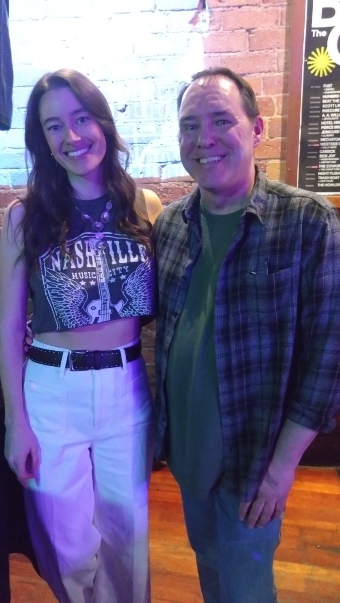 An absolute pleasure last night to finally meet <a href="/VicAllenMusic/">Vic Allen</a> after her wonderful set at The Bodega in Nottingham. Beautiful vocals, acoustic guitar and songwriting. And what a lovely lady. Enjoyed our chat and I look forward to seeing you again soon 😊💖 x