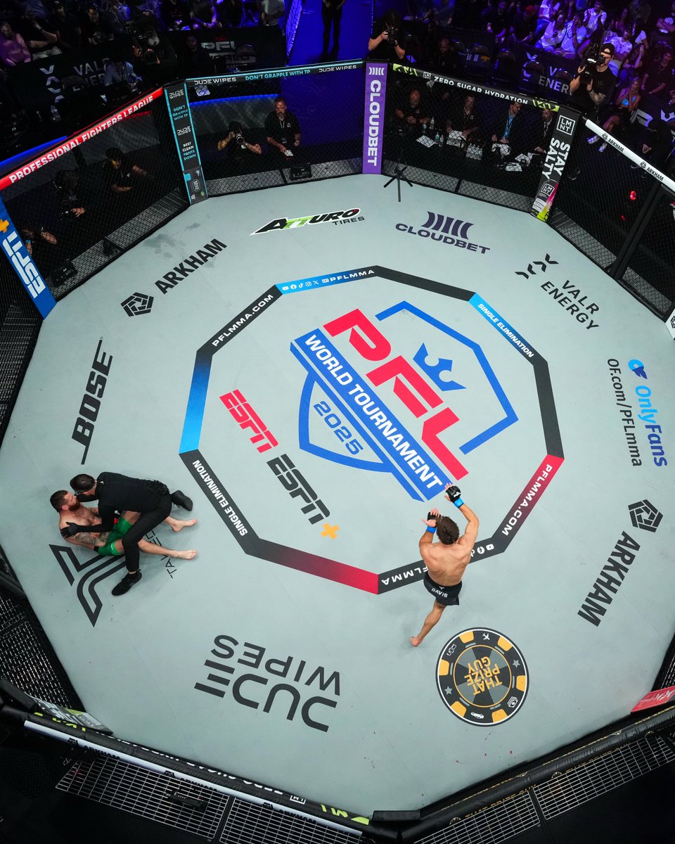 PFLMMA's tweet photo. 𝗘𝗡𝗧𝗘𝗥 𝗧𝗛𝗘 𝗙𝗟𝗢𝗪 𝗭𝗢𝗡𝗘 𝗪𝗜𝗧𝗛 𝗧𝗛𝗘 𝗔𝗫𝗘 𝗠𝗔𝗡 🪓🕺

Best of Alfie Davis  | 𝙏𝙃𝙍𝙊𝙐𝙂𝙃 𝙏𝙃𝙀 𝙇𝙀𝙉𝙎𝙀𝙎 📸 (Part 2) https://t.co/L4CKcXSgRv