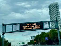 cfpoll's tweet image. Florida D.O.T. having fun with its digital highway signs in advance of tonight's @CFBPlayoff National Championship featuring Indiana @MiamiHurricanes. Preview: collegefootballpoll.com/news/college-f… #Collegefootball
