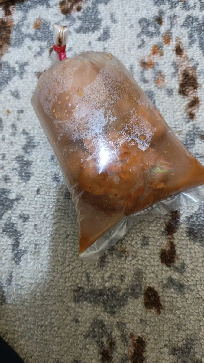 kimjjong69 tweet media