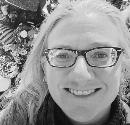 <a href="/RupertLowe10/">Rupert Lowe MP</a> Jennifer Dyer 🤔 around £76,000 from the NHS as a equalities manager.

No wonder women in the NHS were not allowed changing rooms away from men watching them undress.  
linkedin.com/in/jennifer-dy…