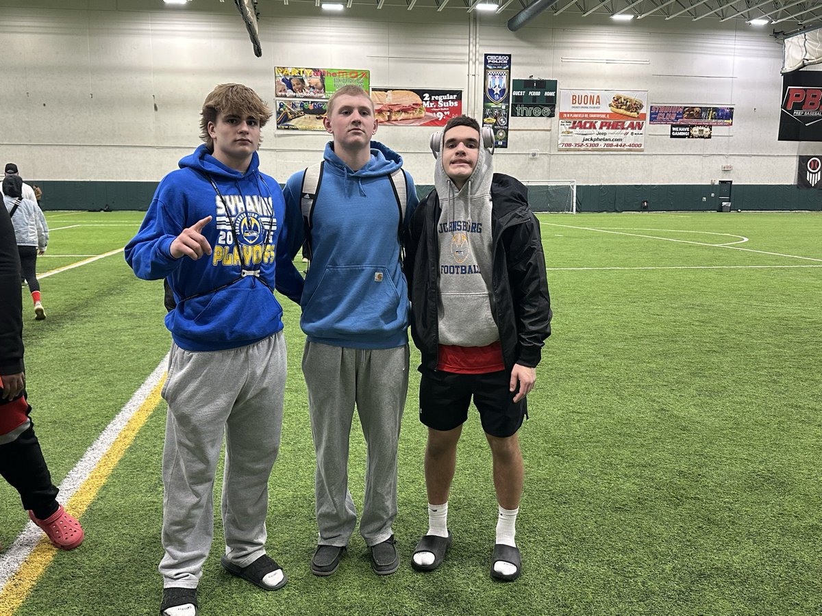 Going to be a triple threat! These 3 competed at <a href="/EDGYTIM/">Timothy “EDGYTIM” OHalloran</a> and had great reps. More videos coming. 

Check these guys out. THEY CAN PLAY!

<a href="/JacksonHjorth/">Jackson Hjorth</a> 
<a href="/Chaseschnurr24/">Chase schnurr</a> 
<a href="/RyanFranze11/">Ryan Franze- Class 2027</a>