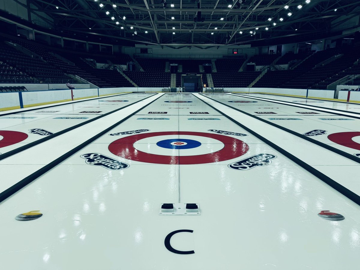 torontocurling's tweet image. The Scotties #curling ice is going in at the Paramount Fine Foods Centre in Mississauga… get your tickets NOW! Competition begins Friday!

#STOH2026 #GTArocks #TorontoRocks @CurlingCanada @CurlingOntario 

📷: Dave Ellis