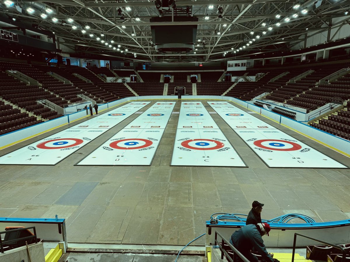 torontocurling's tweet image. The Scotties #curling ice is going in at the Paramount Fine Foods Centre in Mississauga… get your tickets NOW! Competition begins Friday!

#STOH2026 #GTArocks #TorontoRocks @CurlingCanada @CurlingOntario 

📷: Dave Ellis