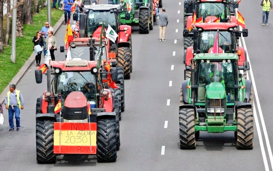 Urge defender el campo español frente a los ataques de las élites globalistas de Bruselas, que quieren acabar de desmantelar nuestro sector primario y obligar a los españoles a consumir productos tóxicos e importados, mientras predican sobre sostenibilidad.

No a #Mercosur