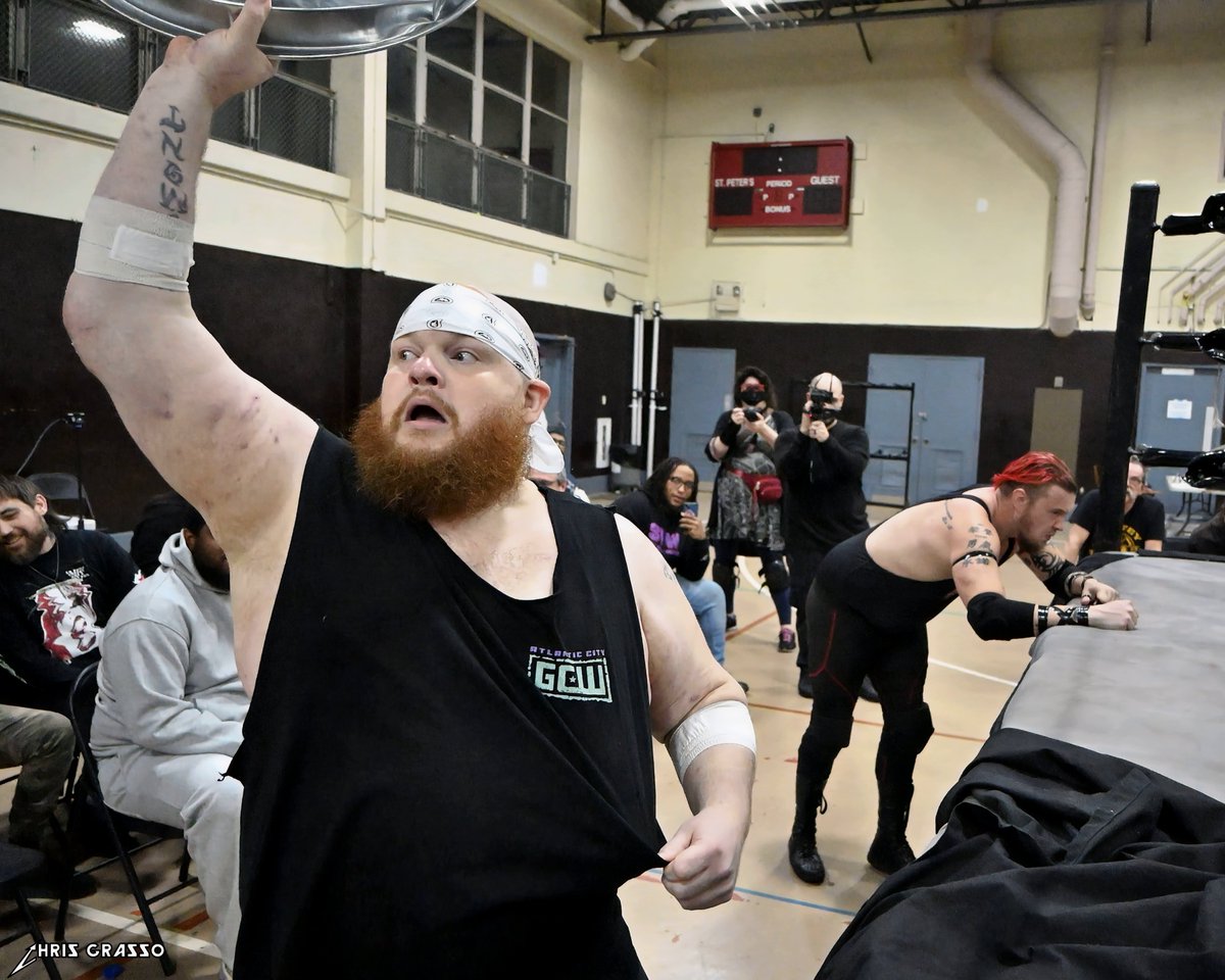Ringsideguy's tweet photo. From SHP Colby Corino Benefit Show - Destination: Philadelphia @S_H_P_Wrestling #Match5 Singles Match @Matt_Tremont vs. @tungstenredd
1/3 https://t.co/ANPJ1Ot2vz