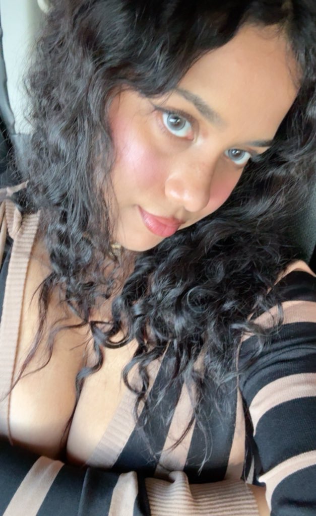 batsmuse's tweet image. finally went outside✌🏽