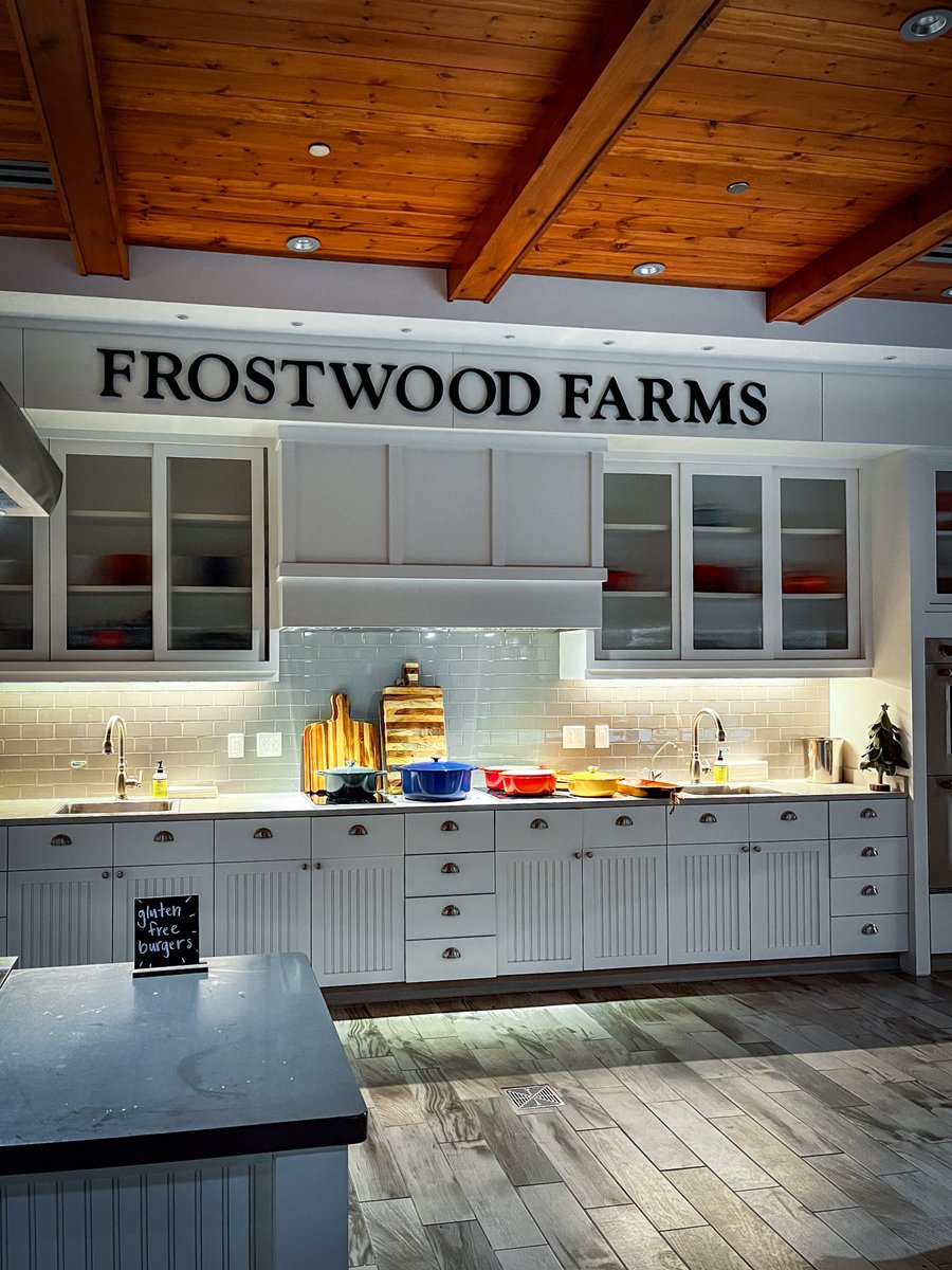 coylemadison's tweet photo. This past Saturday evening was all about celebrating the people who keep the Coyle Machine moving and the ones who support them along the way.
We came together for our holiday party to share amazing food prepared by the folks at Frostwood Farms Kitchen. Their team always does... https://t.co/RXE1HJajPE