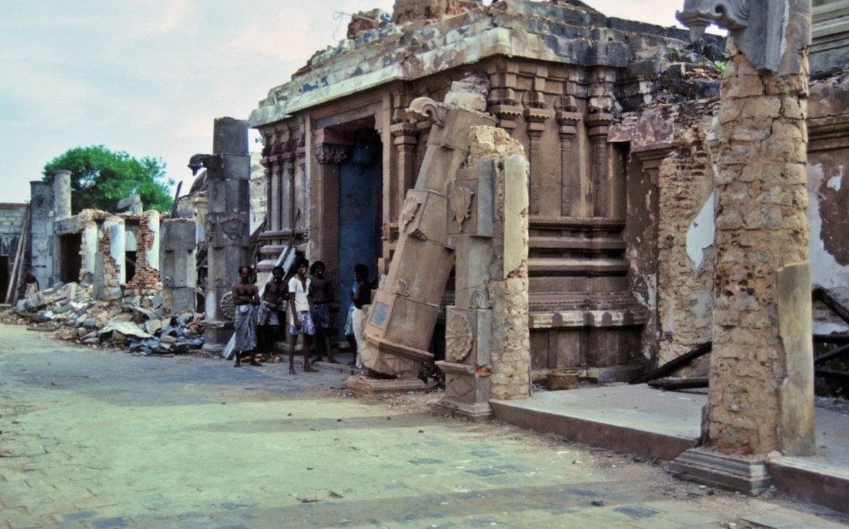 26uncoveredd's tweet photo. A Tamil Hindu temple in Jaffna bombed in a Sri Lankan airstrike in the 90s. https://t.co/uo6I5qsOfJ