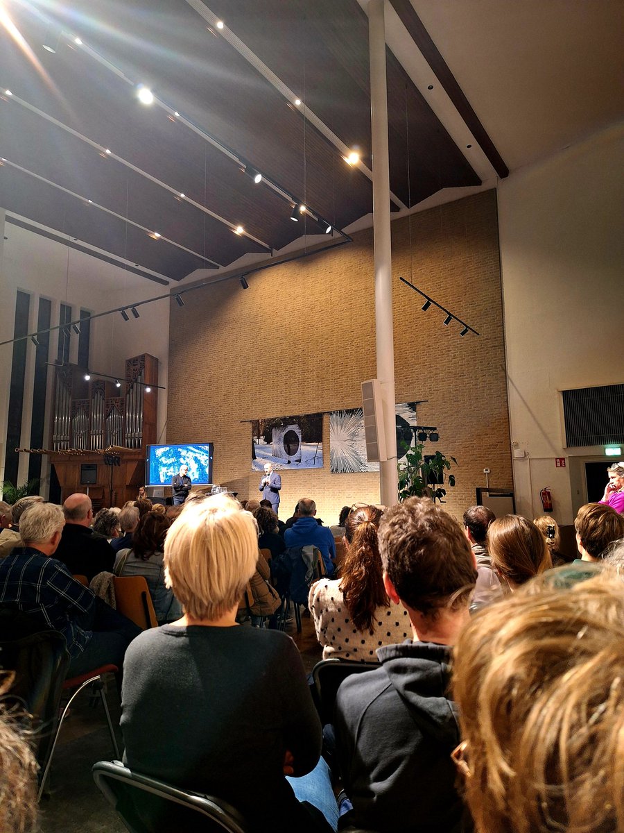 FVD Arnhem is vanavond aanwezig bij de informatieavond over het te vestigen AZC in Klimmendaal. FVD is tegen vestigen van meer AZCs, als Arnhem voldoen we al aan de eis. <a href="/GinoLuurssen/">Gino Luurssen</a> is ook aanwezig.