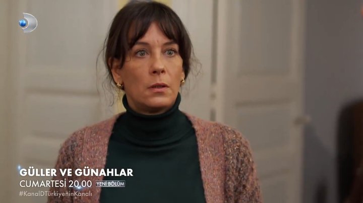 annalisekeatinq's tweet image. mustafa: "we have a guest."

ebru: "oh no."

no wayyyyy 😂
he really brought azra to come and live with them after everything that has happened...😭

sorry but mustafa is kinda delusional to think they would accept that...look at their faces!! 😂

#GüllerveGünahlar