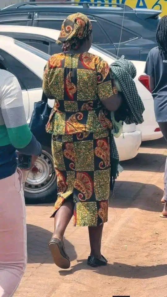 A woman in Murang’a County who had started a 48-hour tree-hugging challenge immediately gave up within an hour and went straight home !!!