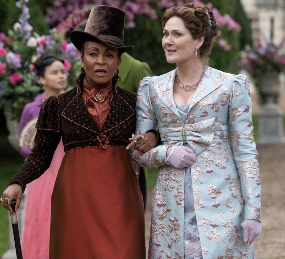 ColinsNewts's tweet image. I cannot wait to watch Violet and Lady D be bewildered by Benedict wishing to promenade and is showing up on time — and Eloise realising her sibling confidant who she thought had a pact to not marry is looking for a girl, with the glove he keeps in his jacket pocket.