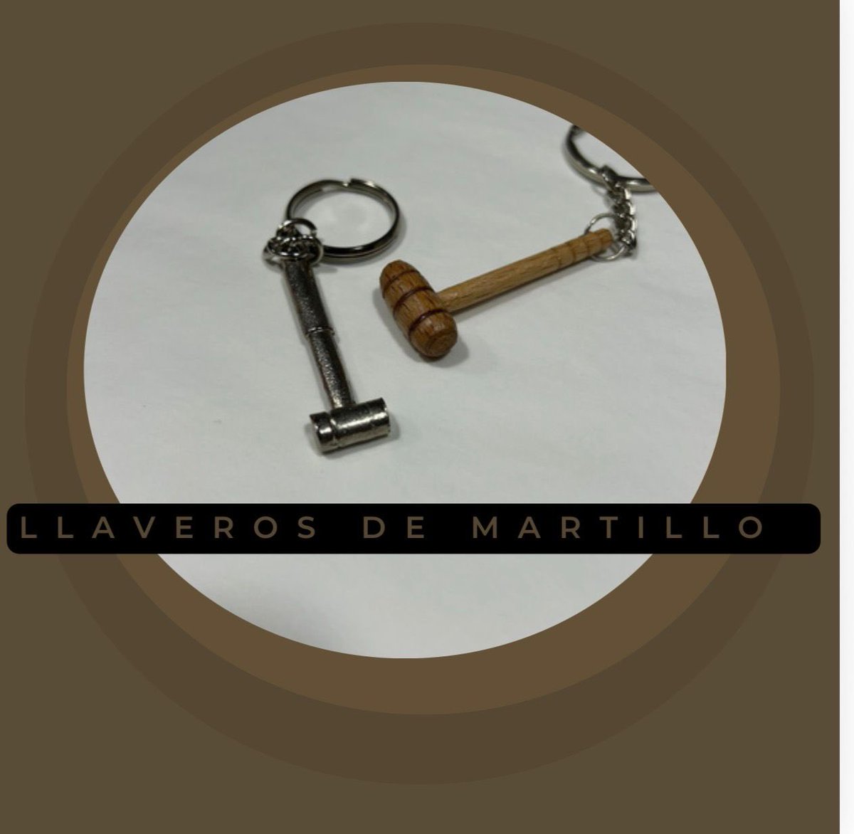 Llaveros de martillo.