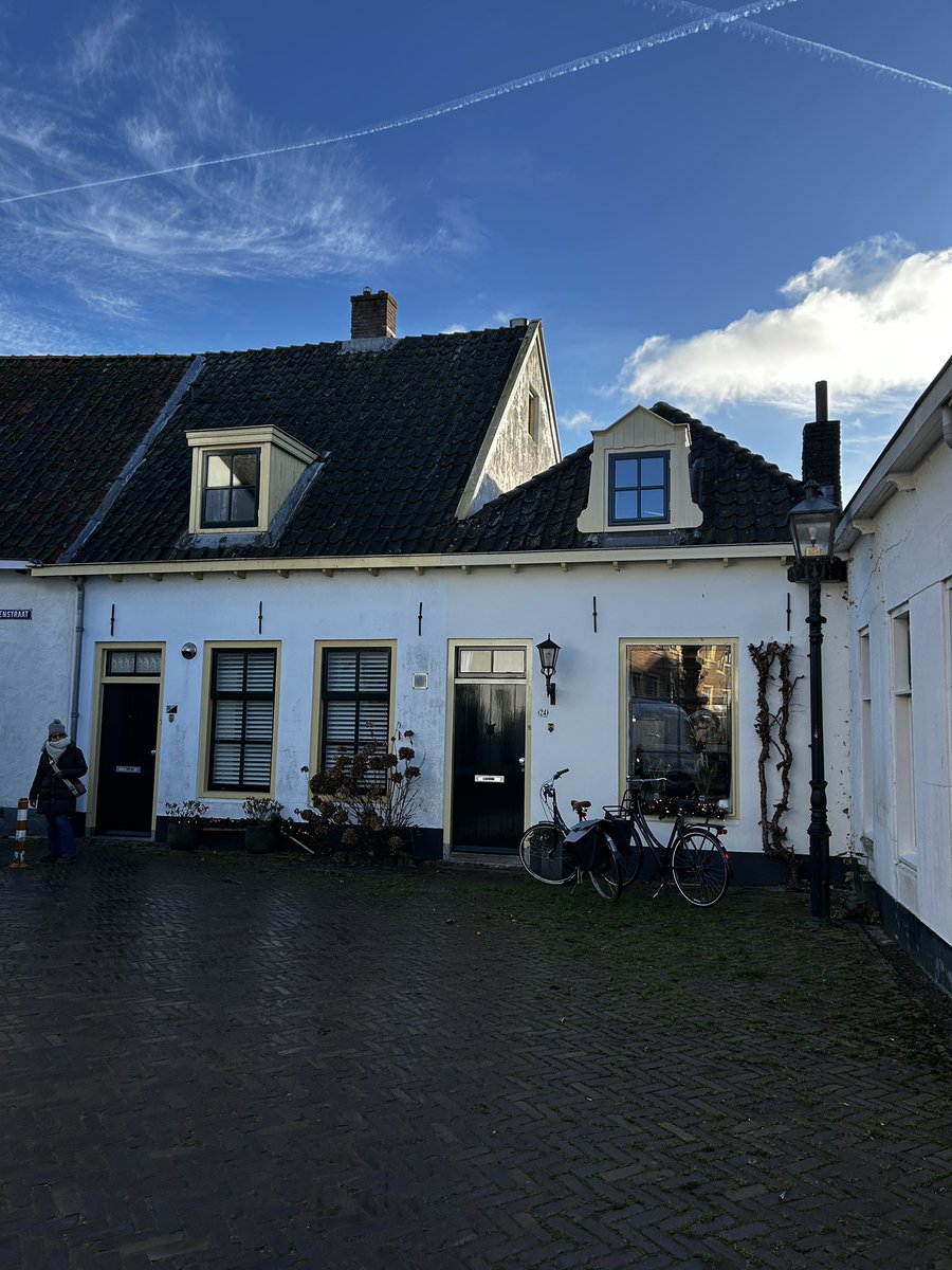 🌀Protege tu hogar con estilo: persianas, cortinas y mosquiteras que cuidan de ti y de tu espacio.
#proteccionsolar #percoter