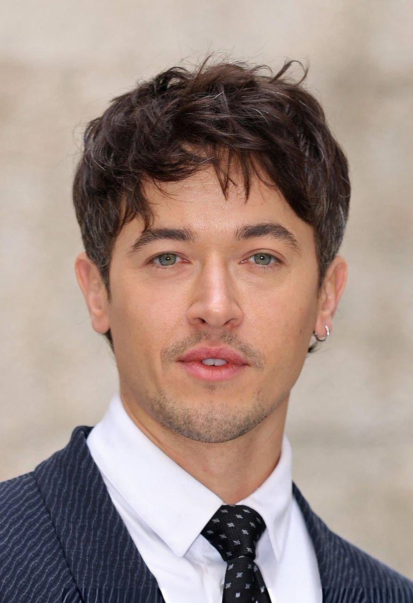 courtsblyth's tweet image. I’m a bunny teeth truther