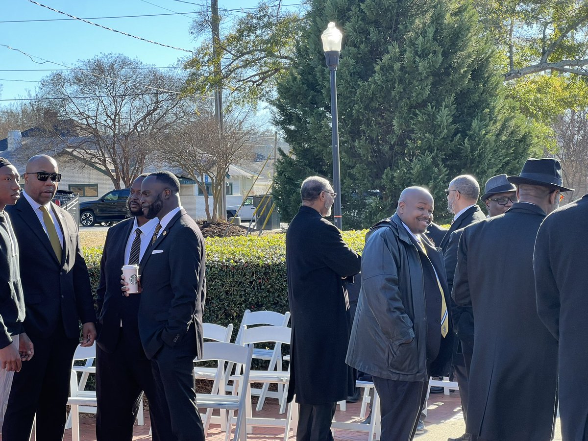MegGonyo's tweet photo. Dozens are gathering now for a wreath laying ceremony at the Stone of hope in Columbia to honor Martin Luther King Jr.’s legacy 

This is the City’s 38th annual commemoration service and features keynote speakers and award winning performances https://t.co/I283QftdeI