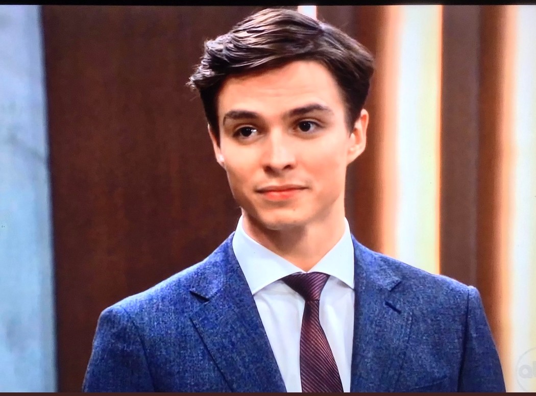 Who willingly sacrificed himself for Trina's freedom 👇 
An act of love 

Copy and paste..again 

#sprina #gh