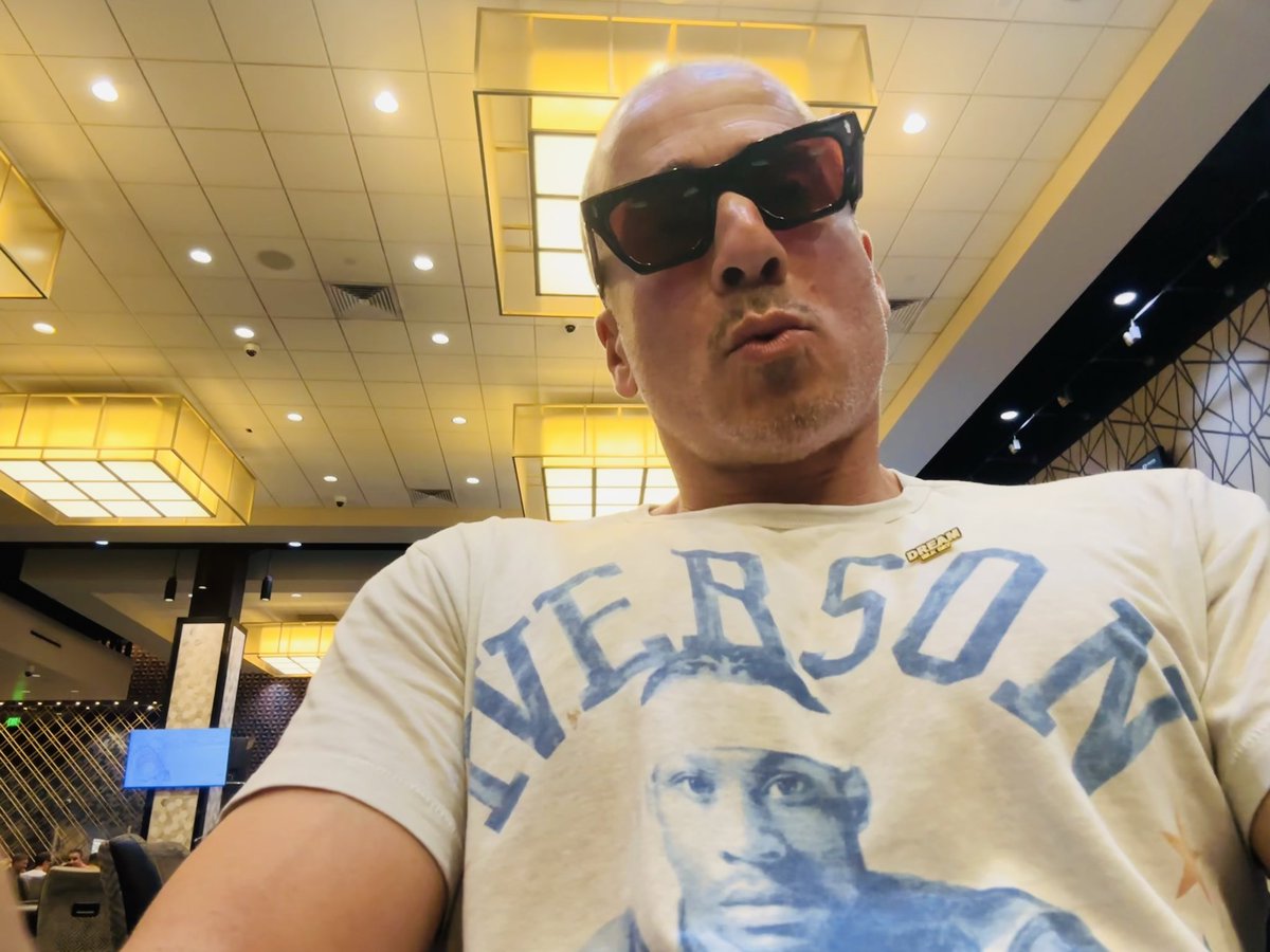 𝓝𝓪𝓷𝔃𝓪 ❤️🐴& 🎨 #𝓡𝓮𝓼𝓲𝓼𝓽 tweet media