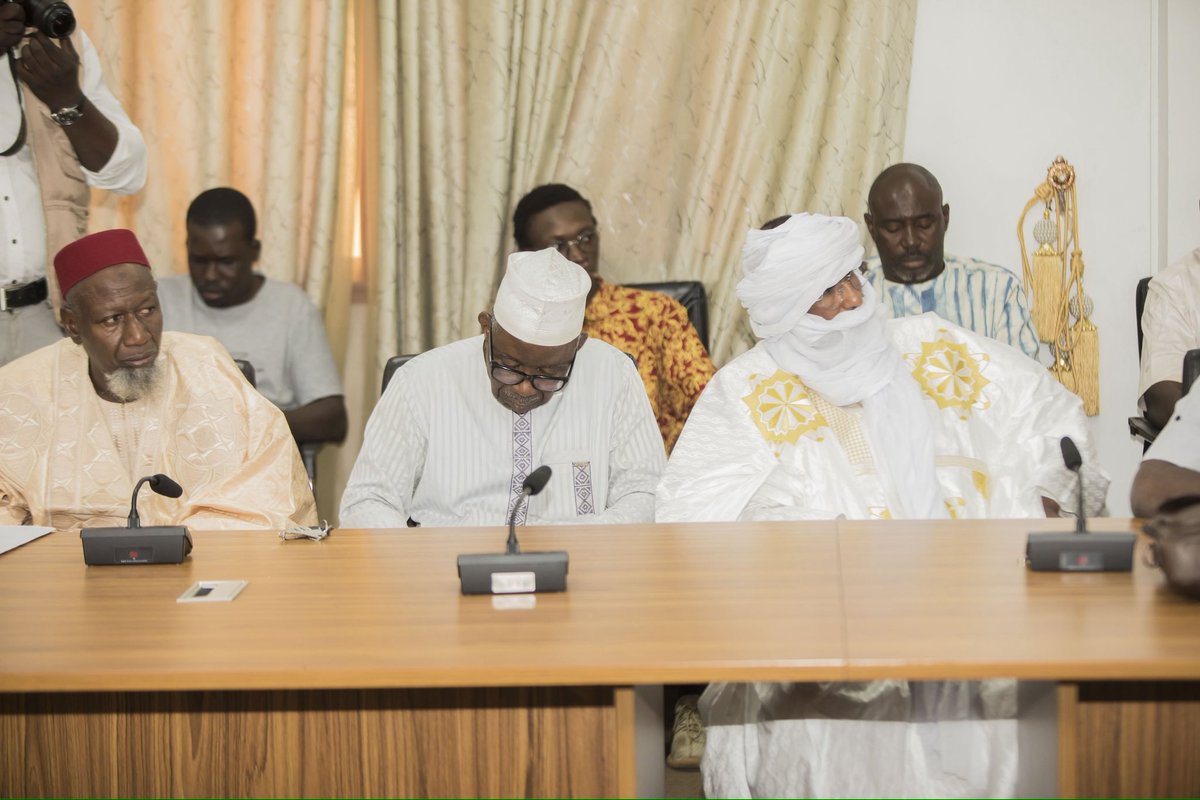 Ministère de l'Industrie et du Commerce tweet media