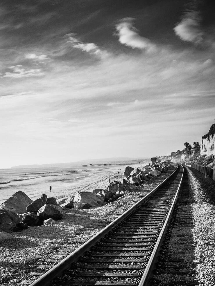 manuelcarrasco_'s tweet image. Que pena más grande! Dios mío! Me acabo de enterar que la Pepi y la Ana, madre e hija, de mi pueblo Isla Cristina, a las que conozco de siempre, están entre las víctimas de este horror de accidente.