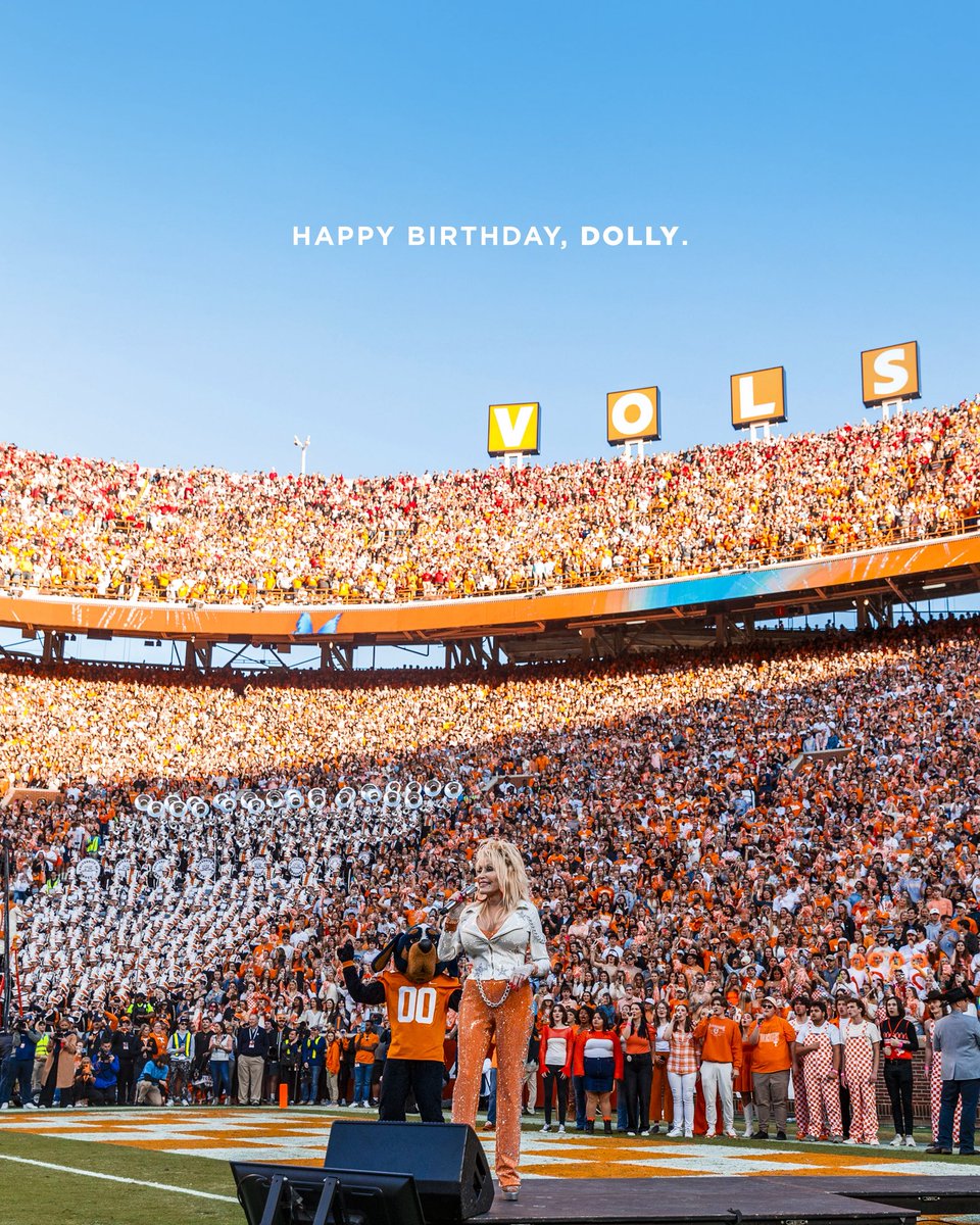 Vol_Football's tweet image. Happy Birthday to the legend herself, Tennessee royalty, @DollyParton 👑🧡