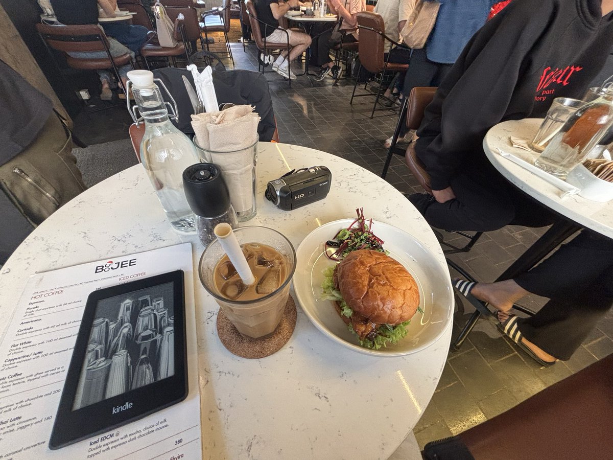 performative male maxing at 📍boojee cafe, bandra