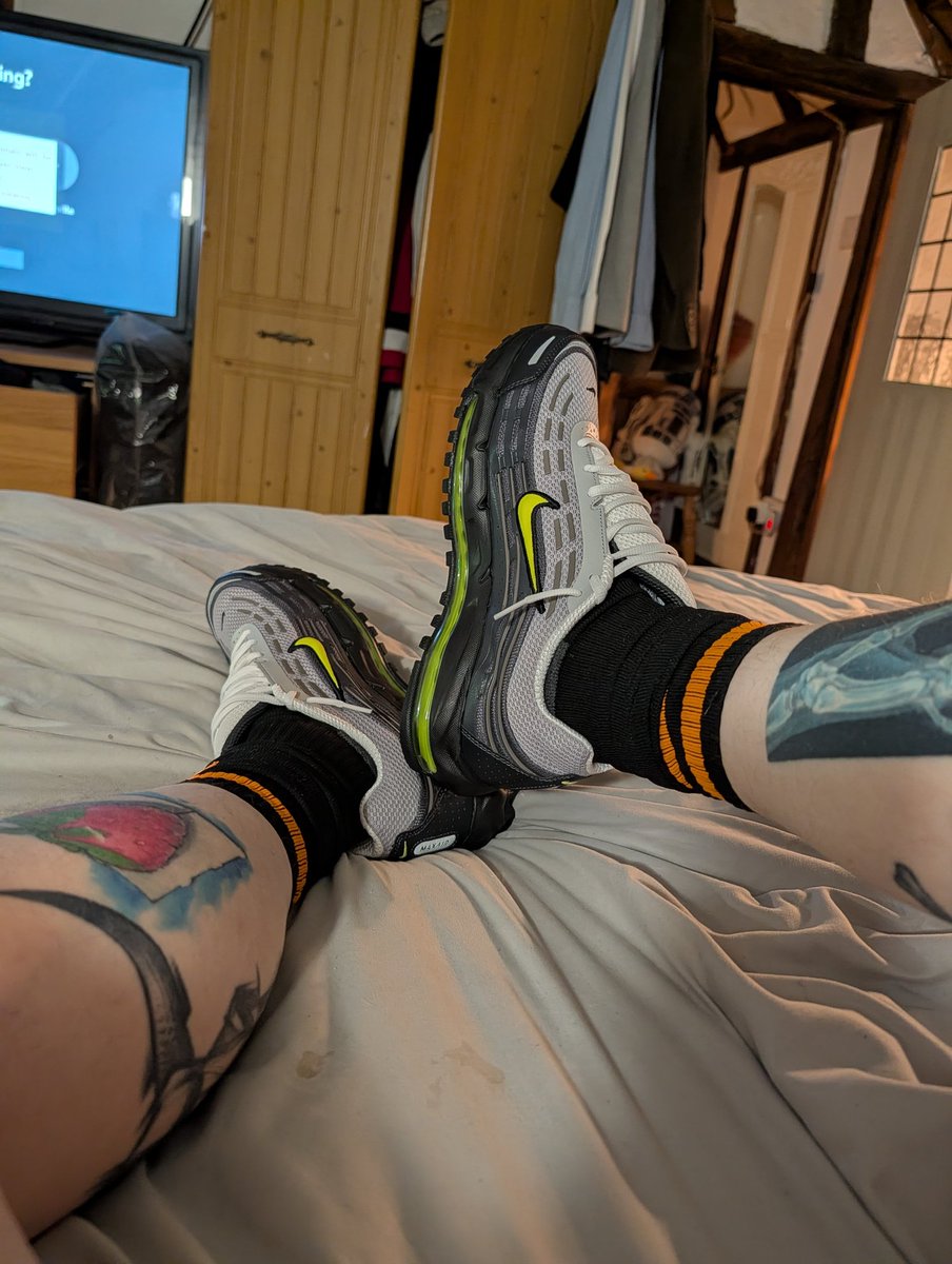 billysbears tweet media