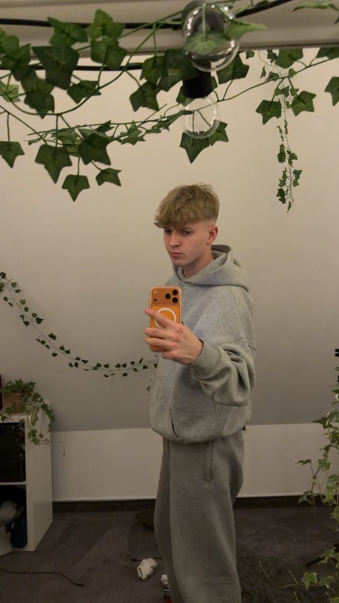 Timi 🐣 tweet media