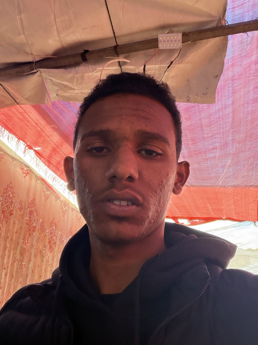 Ismail_obaid1's tweet image. We lost our home, our work, and our future during the war in Gaza.

But the debts didn’t die.

Every coin I earn goes to old debts, and somehow we’re still breathing.

I don’t know how…

gofund.me/9fdd396fe