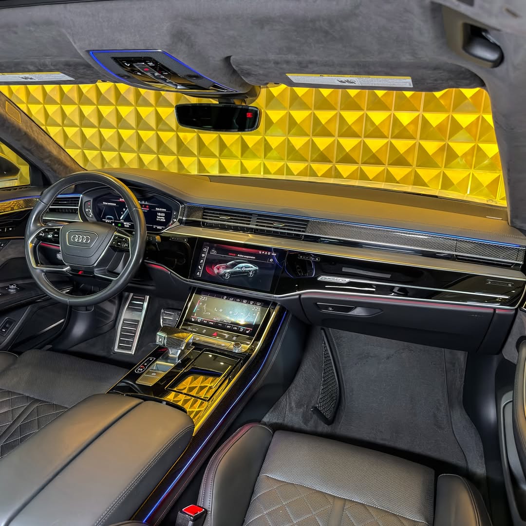 Audi S8 L 🤍🤍