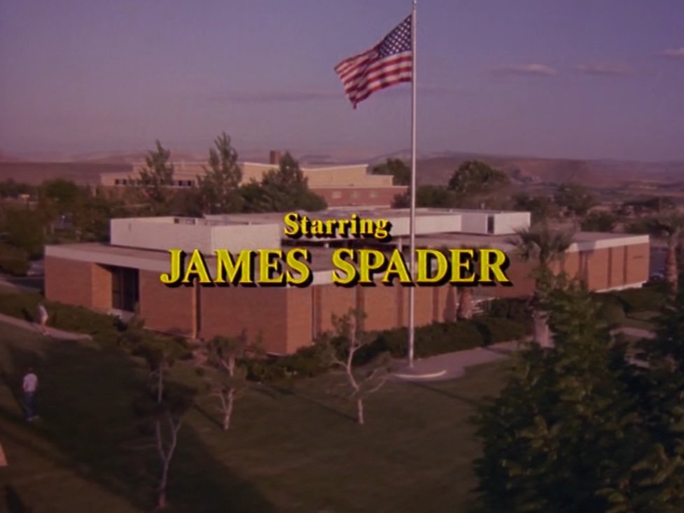 spader_eyelids's tweet image. i know i'll have the horniest 2 hours of my life when the movie starts like this