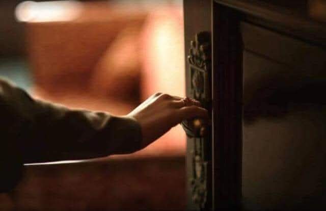 Bazı Gecelerin Sabahı Yoktur,

Yalnızca Karanlık Olarak Kalırlar ..

İyi geceler ✨🌙