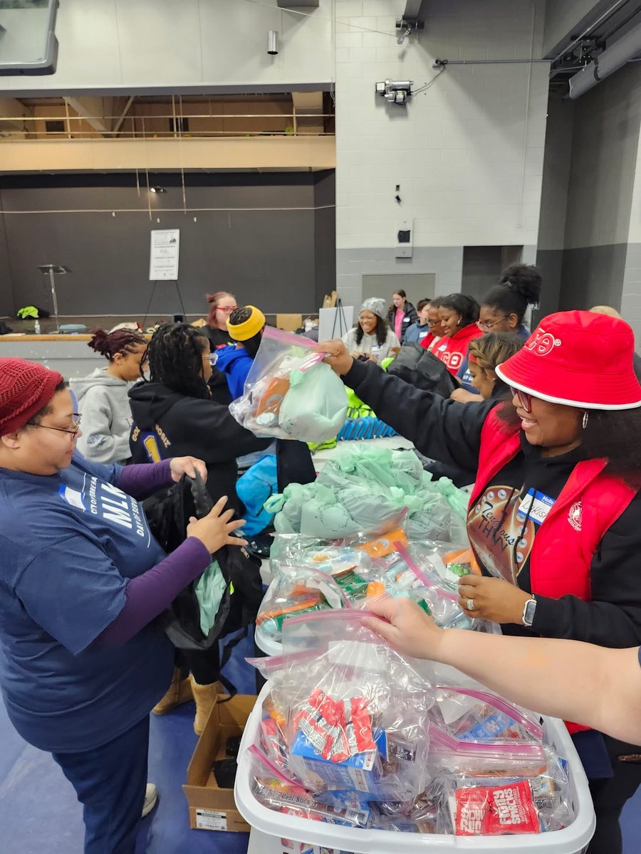 Duke Energy  proud to be a partner with City of Terre Haute and ISU on their MLK Day.  The event brought together more than 150 volunteers to assemble  250 winter  preparedness kits  for the homeless. Supported with a $1000 DE Foundation grant.