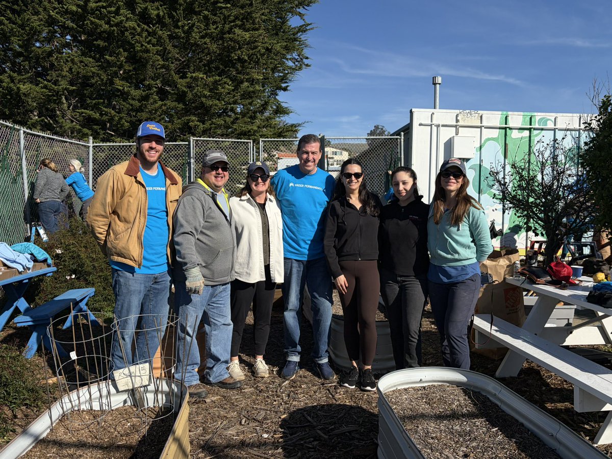 Image for the Tweet beginning: Martin Luther King Jr taught