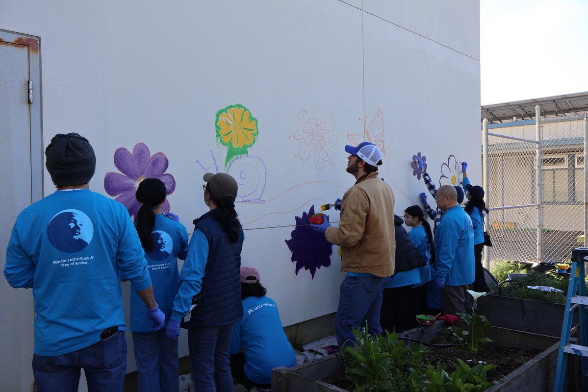 Image for the Tweet beginning: Martin Luther King Jr taught