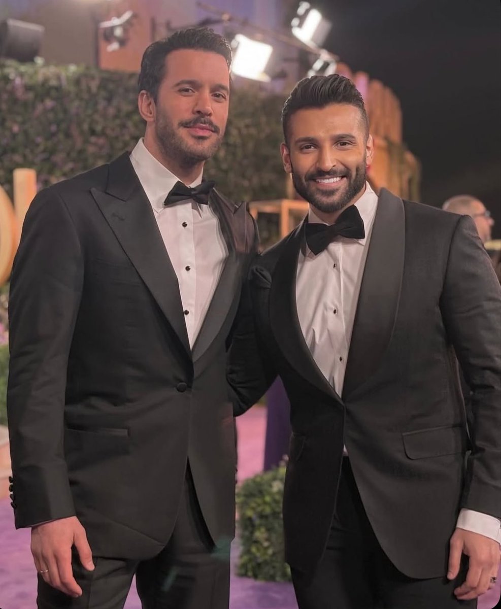 BarisArducWorld's tweet image. Tv muhabiri ve oyuncu Mohannad Bakheet #JoyAwards gecesinden #BarışArduç'la olan bu fotoğrafını paylaştı