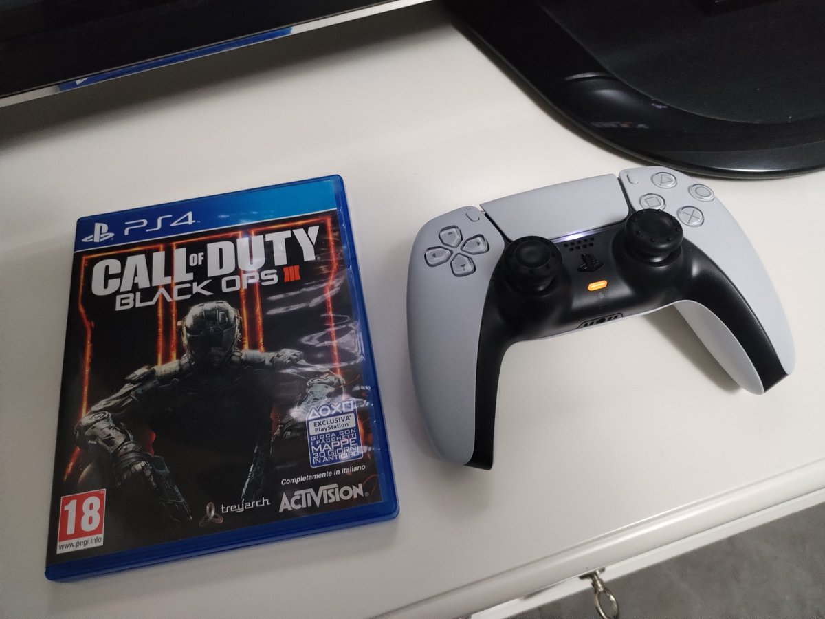AGEonTW's tweet photo. Black Ops III recuperato qualche tempo fa, giocato..finito.. Ma insomma..Ancora godibile graficamente nel 2026 questo si, ma la campagna non mi ha proprio convinto.. #cod #blackops #PS4 https://t.co/m6Op8o2vy2